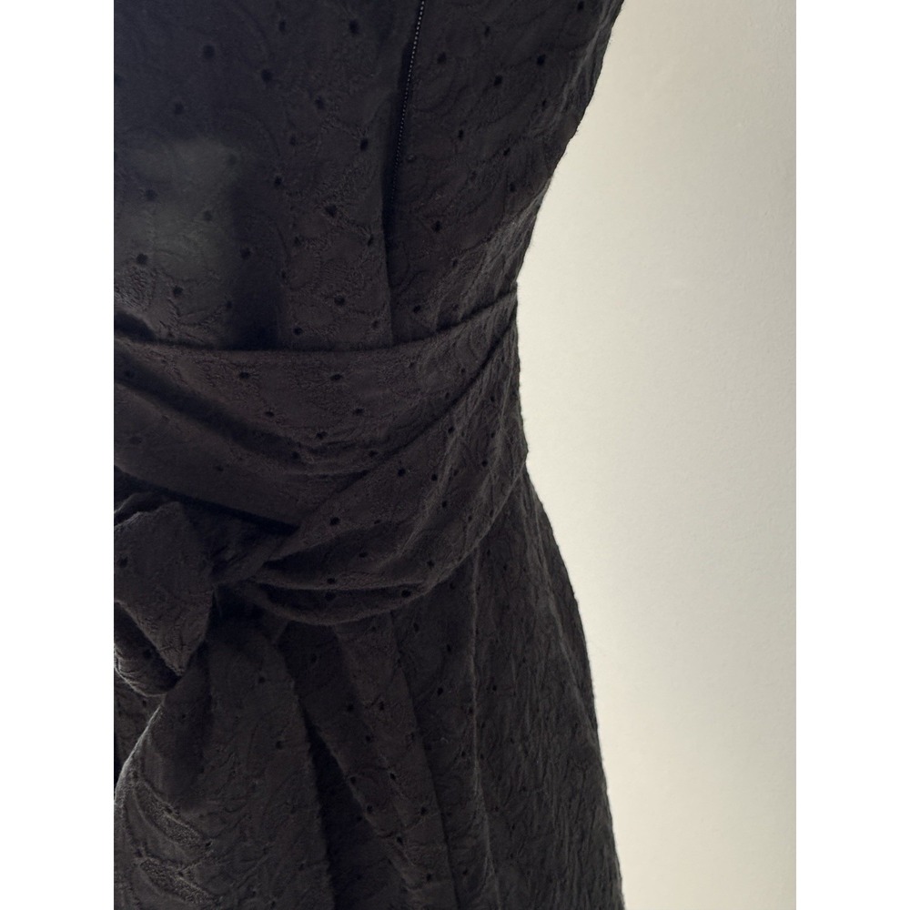 Black Eyelet Pattern Faux Wrap Dress Cap Sleeve Ann Taylor Size 6 - Picture 5 of 11